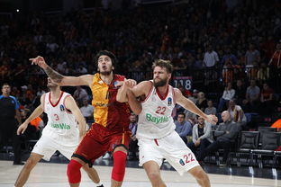 开云电竞在线-拜仁战术调整果断，重新掌控比赛节奏，拜仁战术分析